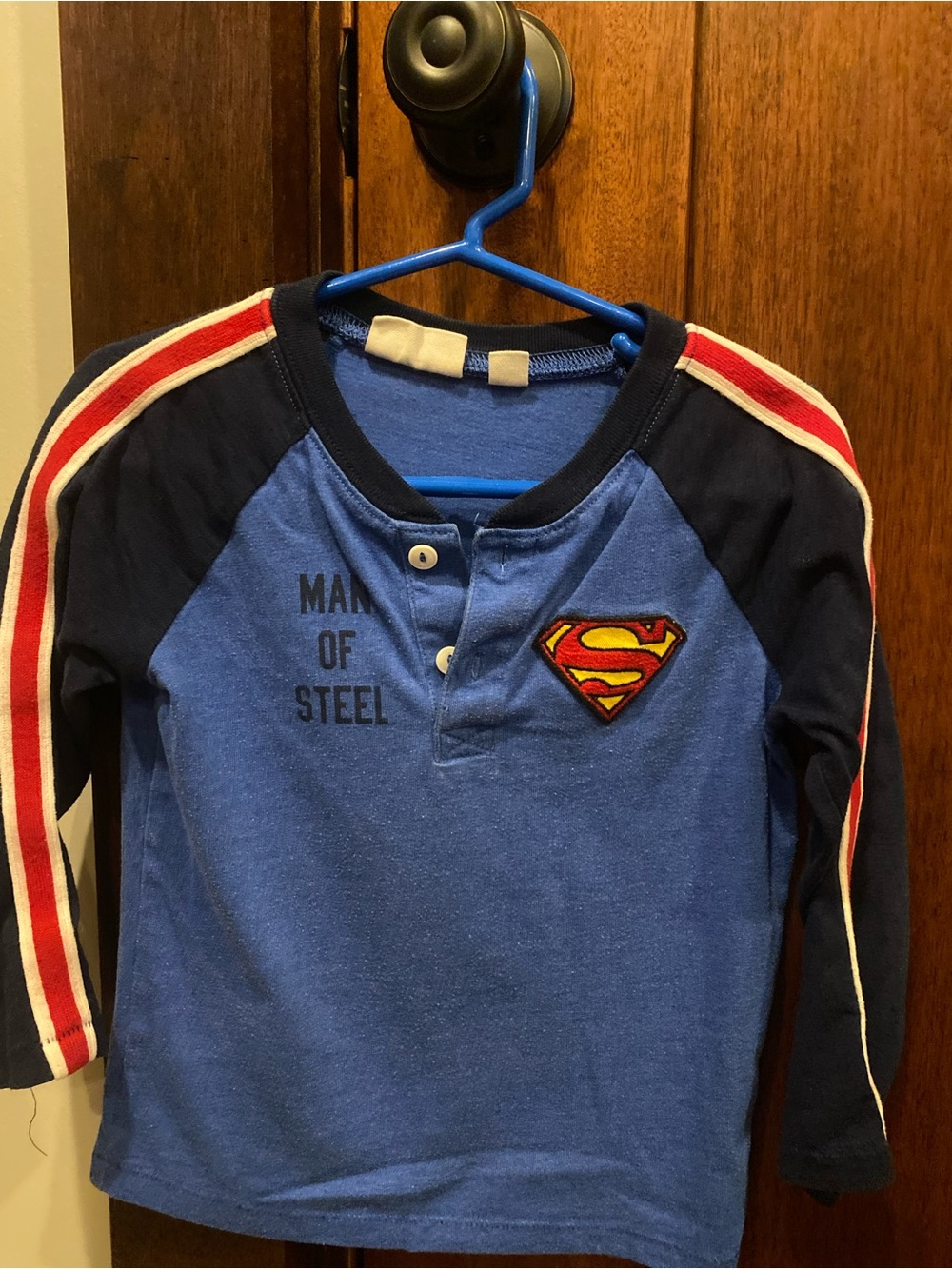 GAP Blue & Navy Superman 'Man of Steel' Long-Sleeve Henley Tee